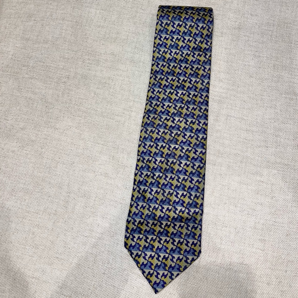 Jhane Barnes geometric pattern silk tie